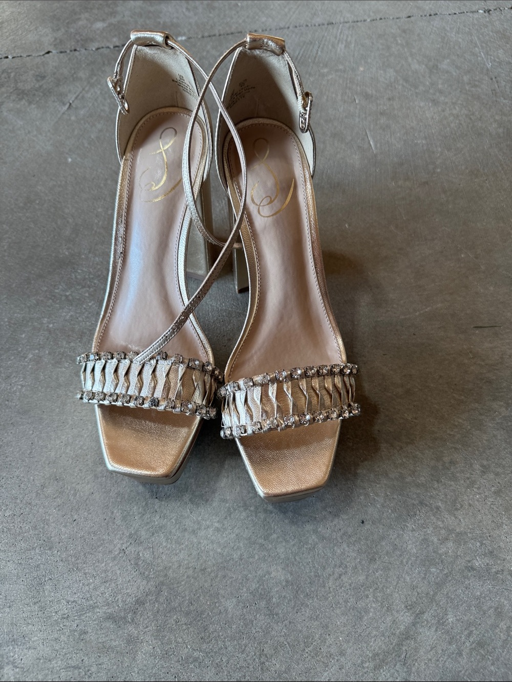 Women's Metallic Strappy Jewel Block Heel Sandals - Gold
